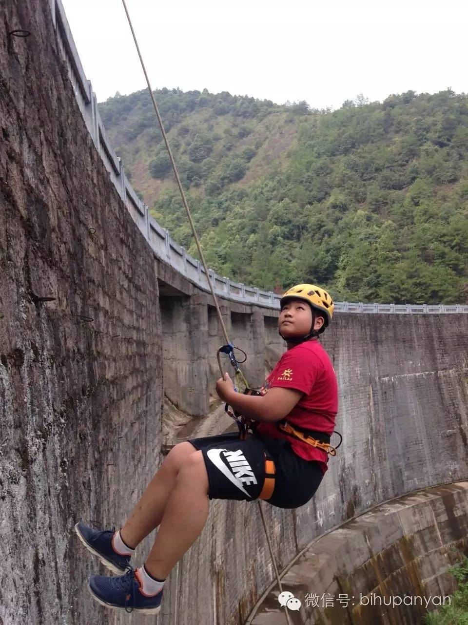 拳击半决赛，钱塘闪电队与瓯越玄武队读秒扳平，体能对抗拉满！观赏性拉满(怒之铁拳4出招表switch)-开云kaiyun娱乐网站
