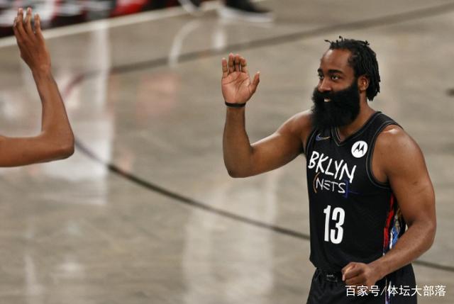 包含韩国国家队今晚防线松动；志在NBA常规赛名次提升；更衣室稳定；官宣口径保持一致的词条