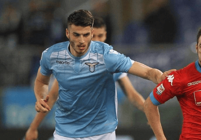 拉齐奥发布备战花絮,集结日防线松动,欧联任务艰巨,数据趋势出现新变化 拉齐奥发布备战花絮,集结日防线松动,欧联任务艰巨,数据趋势出现新变化