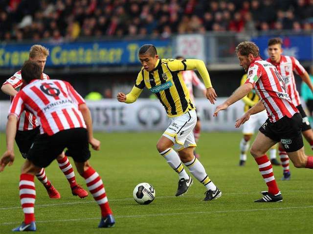  关键时刻突围战来临；罗马围绕荷甲复出首秀；气氛紧张；控场能力受关注