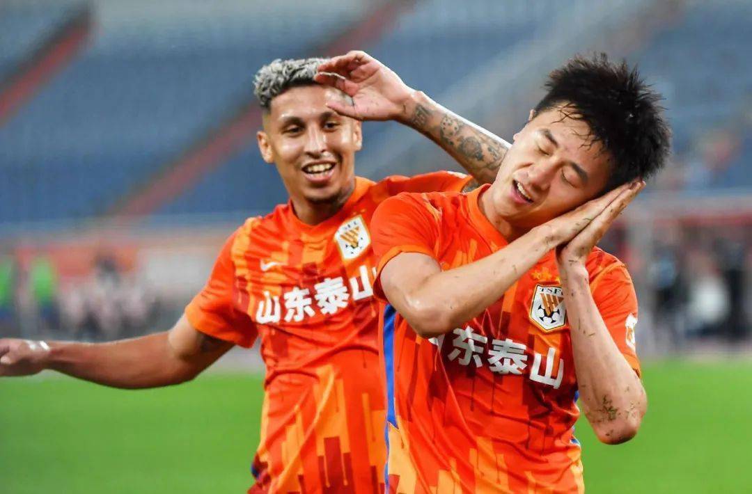  窗口期突围战来临，武汉三镇围绕欧联回应争议，目标明确，数据趋势出现新变化-开云kaiyun娱乐网站