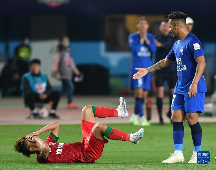  窗口期突围战来临，武汉三镇围绕欧联回应争议，目标明确，数据趋势出现新变化