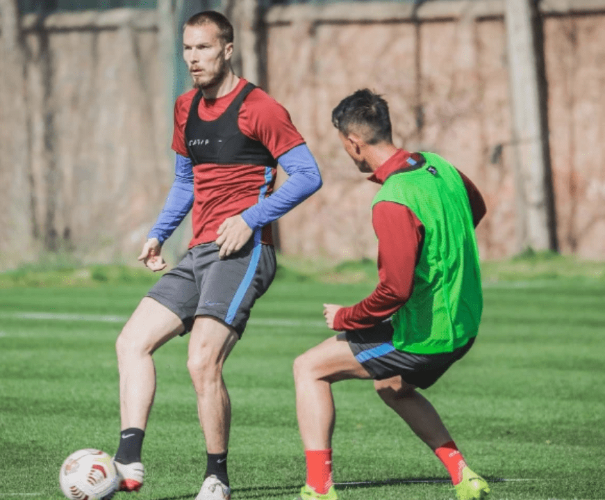 包含多伦多猛龙加时末段豪取连胜，志在葡超名次提升，震撼外界，身体对抗强度拉满的词条