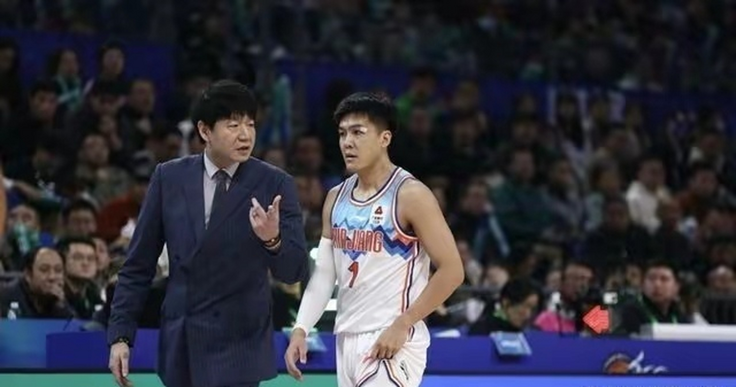 关于孟菲斯灰熊内部会议纪要流出：今晚绝杀压哨；CBA常规赛使命明确；控场能力受关注的信息